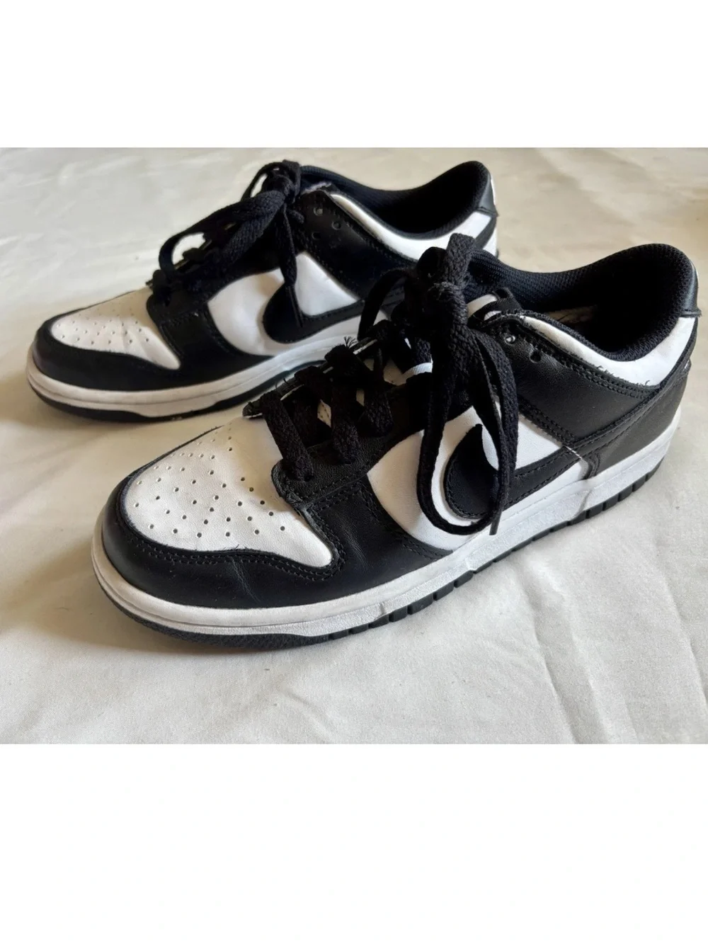 Nike Dunk Low Black/White Unisex 5.5Y/7 Women’s, Leather Low Top CW1590-100